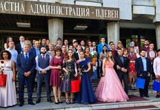 Родители на зрелостници посочват че горна граница на разходите нямаМинимум
