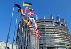 Австрийският докладчик проведе десетки срещи със Скопие но нито една