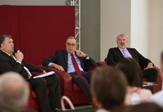 Финансистът участва с Петър Стоянов в конференция за ползите от