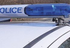 Пеши патрул спипа 34 годишния мъж с канабис край болницатаПолицейски служители