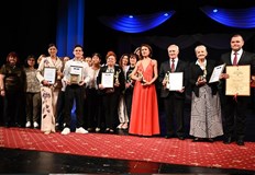 Кметът Пенчо Милков награди изявени русенски талантиОсем изявени русенски творци