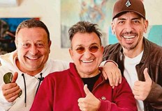 Актьорът ще се качи на сцената след настойчиви покани от