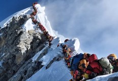 Непалският парламент прие закон изискващ опит с връх над 7000