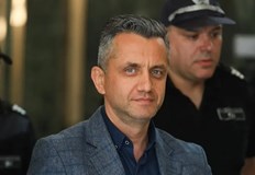 Директорът на пловдивската митница остава в ареста за контрабанда на