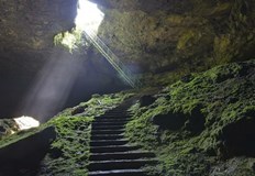 Областният управител на Ловеч забрани достъпа до природния феномен край