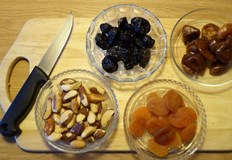 Сушени плодове помагат при проблеми с гръбначния стълбБолките в гърба