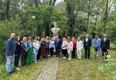 Русенският зам кмет и българският посланик поднесоха цветя пред паметниците в