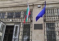 Жената е задържана за 24 часа мъжът е откаран в