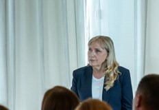 След приемането на еврото сивият сектор в икономиката намалява твърди