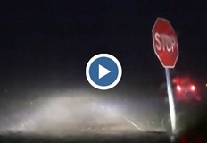 Природното бедствие причини тежки материални щети в щатаМощна буря със