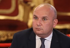 Илхан Кючюк обяви решението след среща с почетния председател на