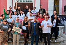 Винофрения показа че русенци имат нужда от подобни събитияФестивалът Винофрения