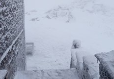 Снежната покривка се увеличаваЗимните условия на Черни връх се задълбочават