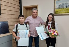 Ученици от АЕГ Гео Милев спечелиха първо място в конкурса