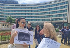 Националната мрежа за децата проведе протестно шествие ден преди Международния