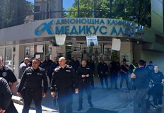 От стоматологичното лечебно заведение заявяват че нямат право да разгласяват