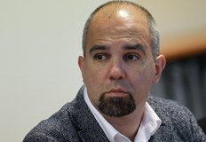 Социологът очерта формиране на политическа ос Радев ПеевскиДелян Пеевски