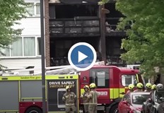 Жена на 43 години момиче на 15 и две момчета