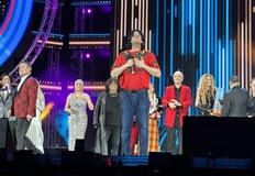 Талантливият певец грабна приза с изпълнение на Майкъл Джексън пред