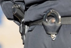 Един от служителите на реда е пострадалМъж на 56 години