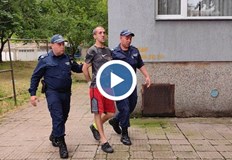 Агресивният мъж е известен на съседите с проблемното си поведениеДраматични