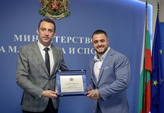 Българският щангист триумфира със златен медал и нови върхови постижения