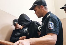 Семейството на обвинения за убийството на Маги в шок и