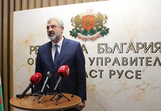Областният управител на Русе отправи послание към учителите за 24