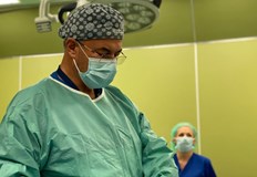 Лекари от УМБАЛ Токуда оперираха 17 годишното момче след въздушен транспорт