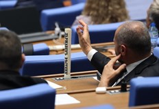 Текстовете включват разпоредби за единен сертификат за безопасностКомисията по европейските