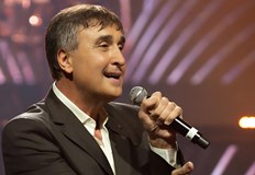 Певецът представя тази вечер Моя Бяла като подарък за жителите