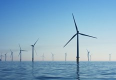 Туристическият бранш скочи срещу вятърните централи в Черно мореБългарската хотелиерска