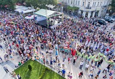 Кметът на Русе Нямаме търпение за празникаЖителите и гостите на