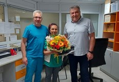 Ръководството на УМБАЛ Канев почете сестра Цонка Добрева в Деня