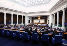 Няма да има увеличение на надбавките за репресирани от комунизмаПарламентът