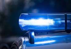 Властите издирват двамата маскирани мъжеДвама маскирани нападатели въоръжени с автомати