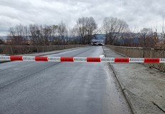 Наводнение затвори достъпа до стъкларски завод Рубин Разлив на река Вит