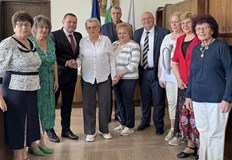 Кметът Пенчо Милков връчи грамоти на бивши директори на детски