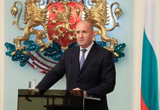 Президентът ще внесе предложение в парламента за допитване до народа