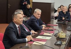 Над 120 000 млади хора до 30 години са с