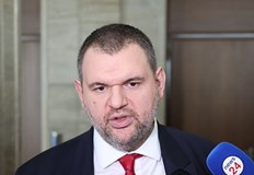 Съпредседателят на ДПС настоява свръхпечалбата да се превърне в по евтини
