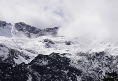 Лхотце е първият осемхилядник изкачен от българин през 1981 годинаДвама