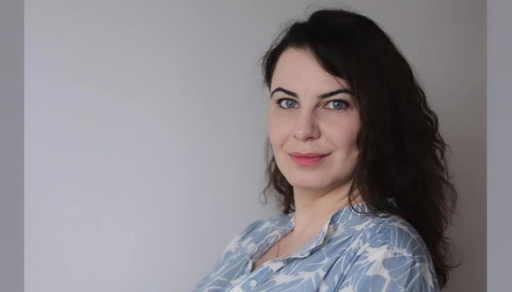 Даниела Лютакова е международно сертифициран консултант по кърмене и асистент в РУ