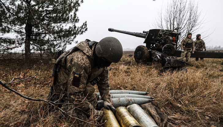 Володимир Зеленски: Руснаците трябва да знаят – разчитаме на 3 милиона артилерийски снаряда Володимир Зеленски: Руснаците трябва да знаят – разчитаме на 3 милиона артилерийски снаряда