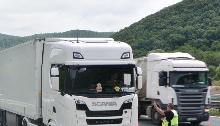 Екипите на агенцията извършват извънредни проверки Екипите на агенцията извършват извънредни проверки