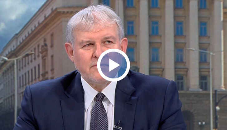 Зам.-председателят на ГЕРБ-СДС отрече партията да е оказвала натиск върху Наталия Киселова за отхвърляне на допитването