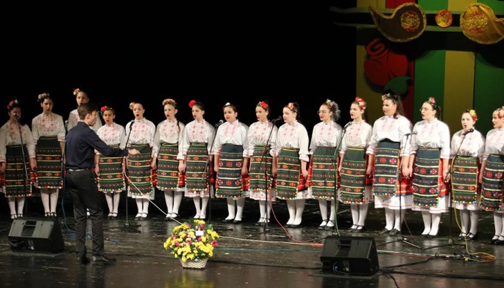 Д-р Ваня Монева ще бъде гост-диригент на събитието на 16 май в зала "Русе"