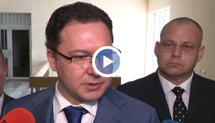 Юристите ми казаха, че това няма как да стане, призна вътрешният министър