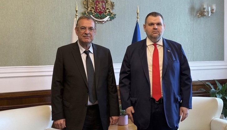 Пеевски и Чакъров се споразумяха за бъдещето на партията