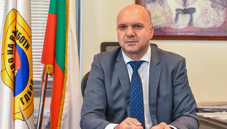 Явор Серафимов е назначен за заместник-директор на Главна дирекция "Национална полиция" Явор Серафимов е назначен за заместник-директор на Главна дирекция "Национална полиция"